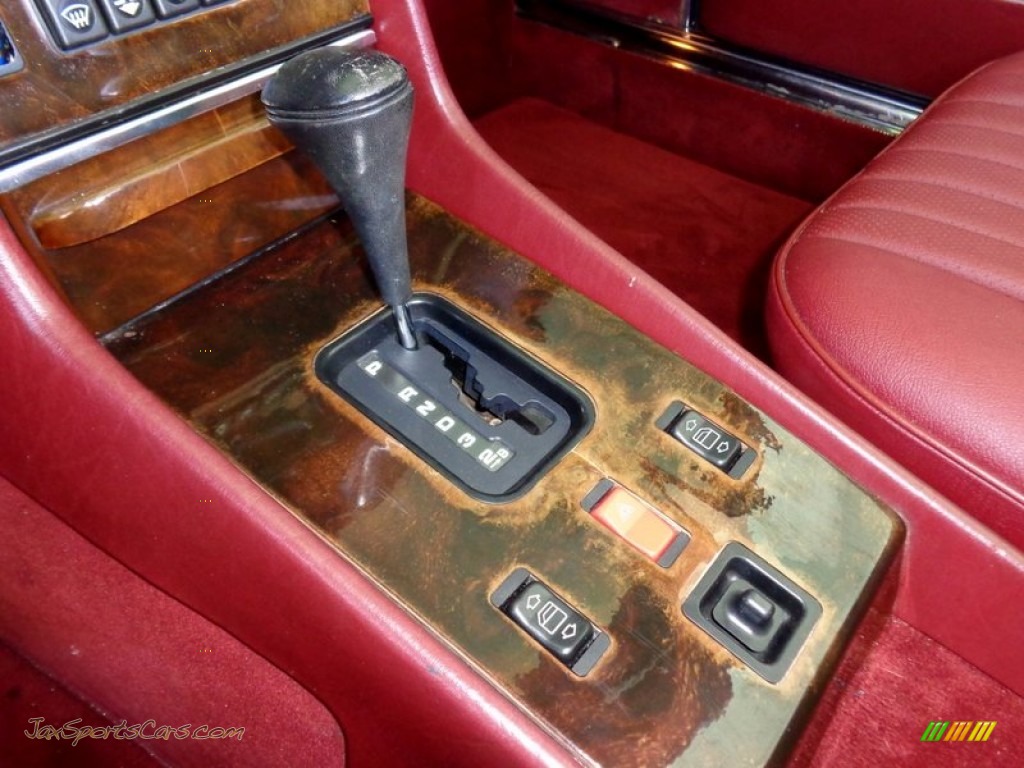 1988 SL Class 560 SL Roadster - Champagne Metallic / Red photo #46