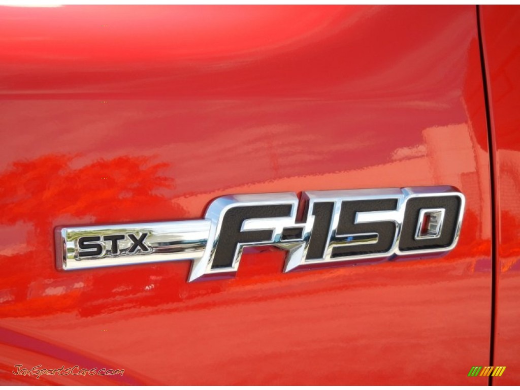 2011 F150 STX Regular Cab - Race Red / Steel Gray photo #12
