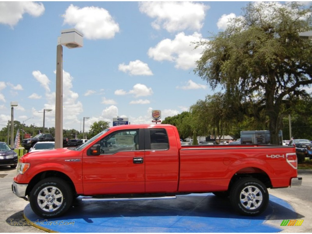 2014 F150 XLT SuperCab 4x4 - Race Red / Pale Adobe photo #2