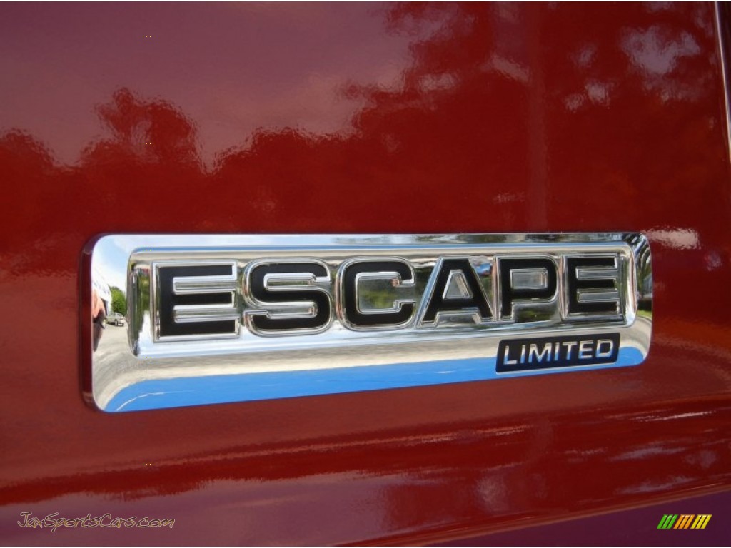 2011 Escape Limited V6 - Sangria Red Metallic / Camel photo #9