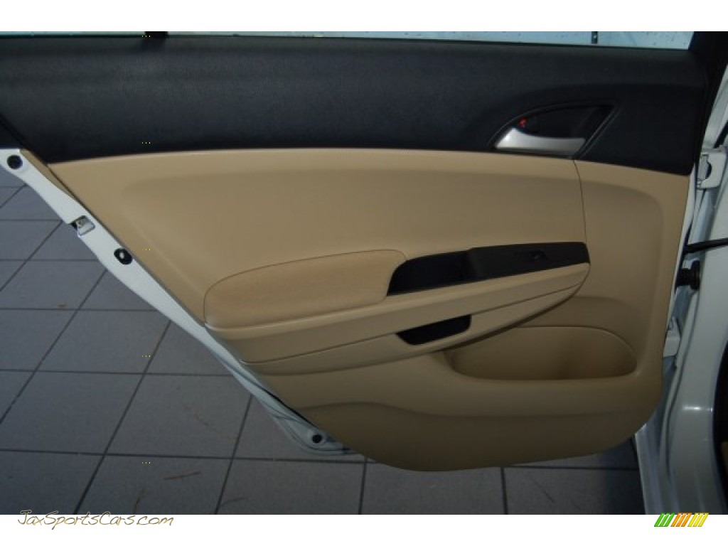 2012 Accord LX Sedan - Taffeta White / Ivory photo #21